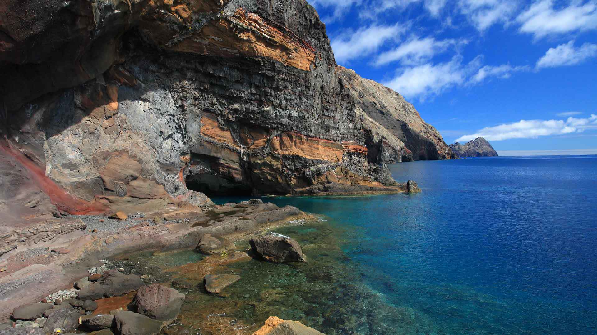 Private Trip - FULL DAY Desertas Island Happy family enjoying a private Madeira catamaran tour, kids playing on deck