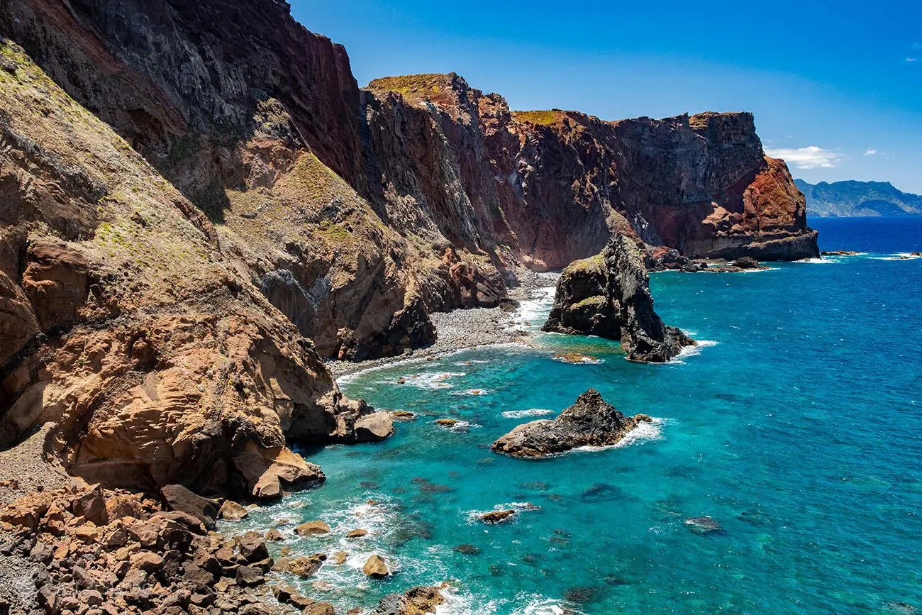 Ponta de São Lourenço mit dem privaten Katamaran: Madeiras wildeste Küste erleben